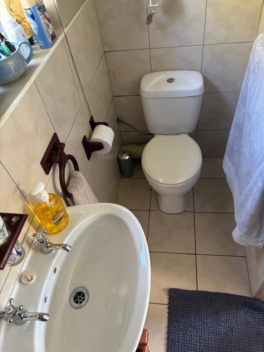 4 Bedroom Property for Sale in Sydenham Eastern Cape